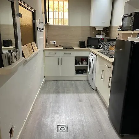Appartement Intra-Muros Bien Situe Et Agreable A Proximite Des Theatres Avignon Exterior photo